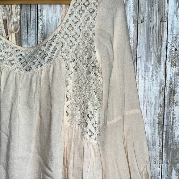 Entro Dusty Cream/Pink Blouse - Picture 3 of 6